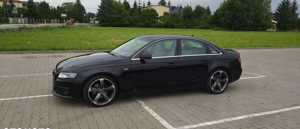 Audi A4 cena 39900 przebieg: 260000, rok produkcji 2011 z Kraków małe 211